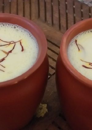 A picture of Golden immuno kesar milk shake.