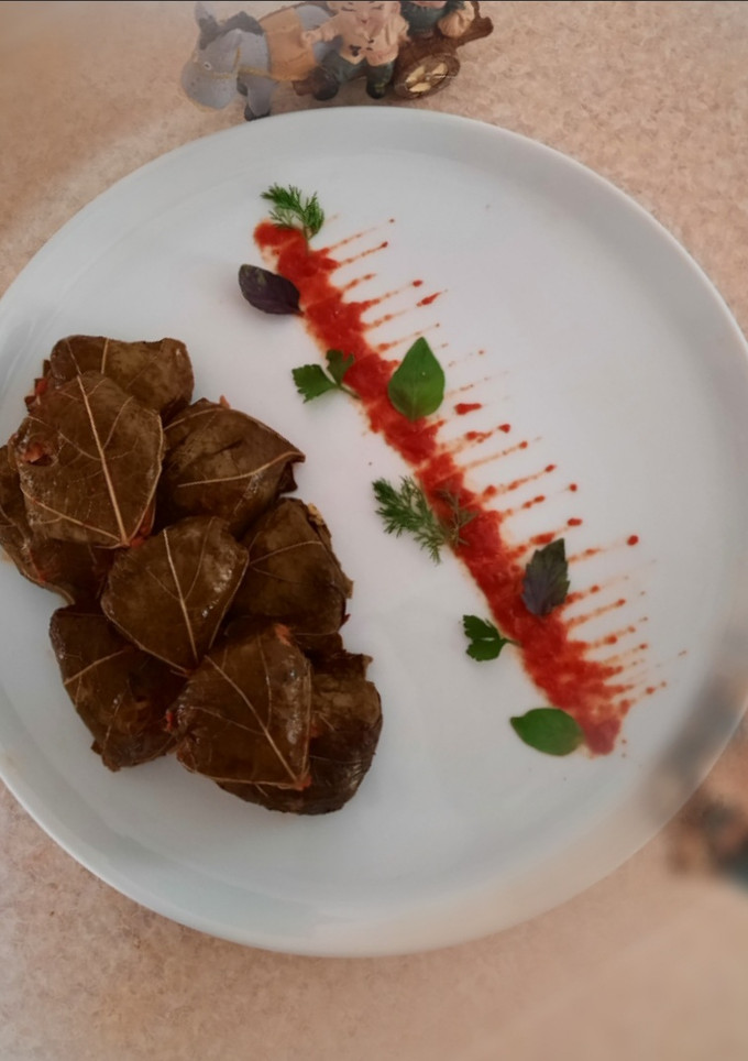 عکسی از دستور دلمه برگ مو +پیچیدن