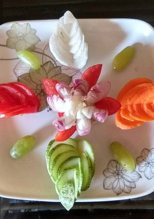 A picture of Fancy Salad.