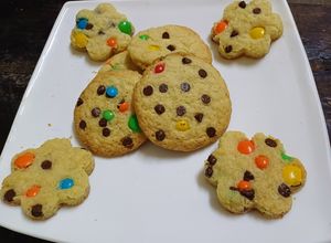 Una foto de Galletitas con chips y confites