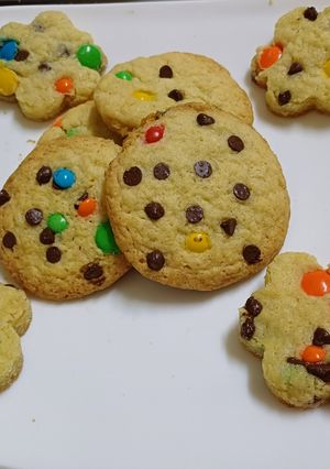 Una foto de Galletitas con chips y confites