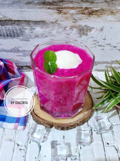 Foto resep Jus Buah Naga dan Es Cream Vanilla