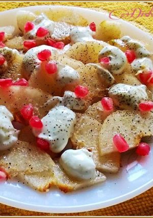 A picture of Pear raita.