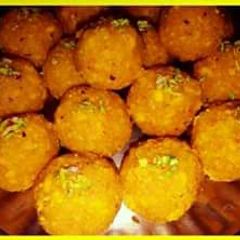 A picture of Chanadal ladoo.