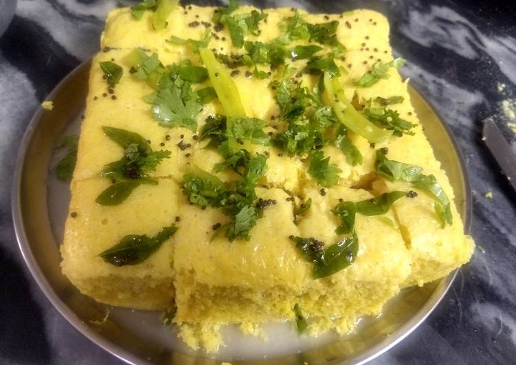 How to Make Award-winning Khaman Dhokla