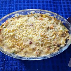 A picture of Baked Sweet Corn and Vegetables in White Sauce.