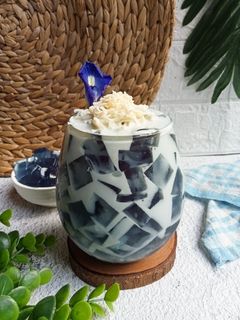 Foto resep Es Susu Jelly Blueberry