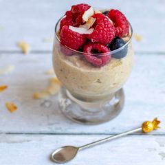 A picture of Berry Nice Porridge Oat 🥣 🍓.