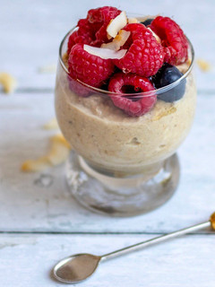 A picture of Berry Nice Porridge Oat 🥣 🍓.