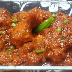A picture of Mughlai Chicken Lababdar.