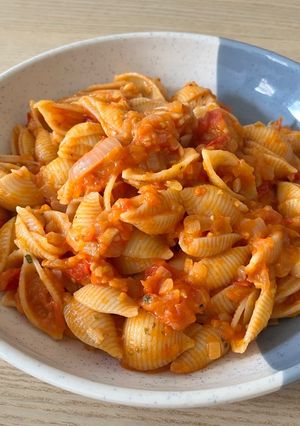 Foto resep Holly's fav: Tomato Pasta, dimasak pake fresh tomato