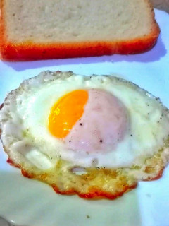 A picture of Half fry egg.