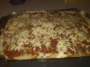 Una foto de lasagna de carne picada