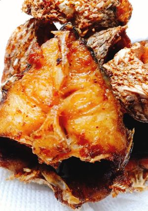 A picture of Fried fish.