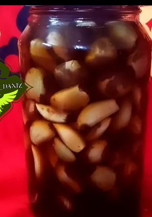 عکسی از دستور ترشی سیر
