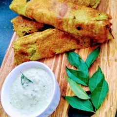 A picture of Pesarattu Dosa /Sprouts whole moong dosa.