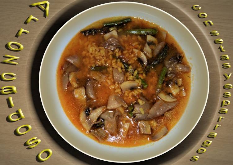 Arroz caldoso con setas y espárragos