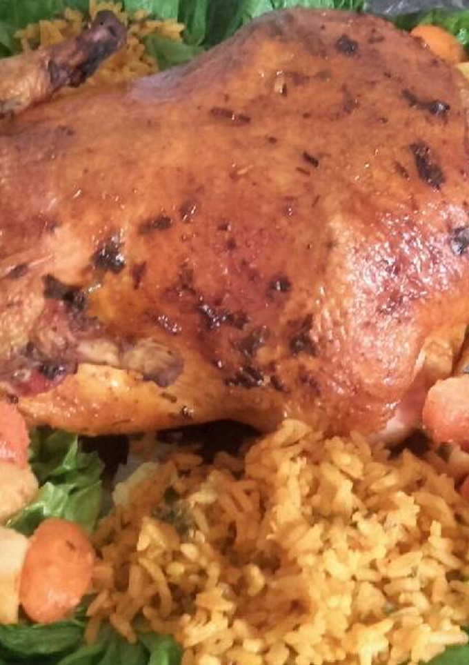 Una foto de Pollo relleno paso a paso /comida de Marruecos
