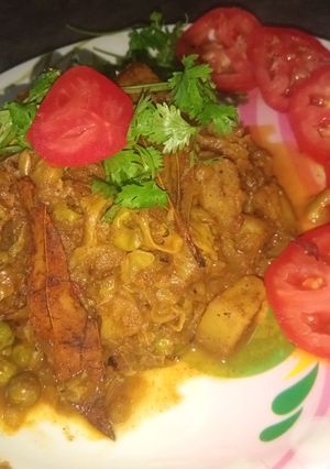 বাঁধাকপি ঘণ্ট (badhakophi ghonto recipe in Bengali) রেসিপির প্রধান ছবি