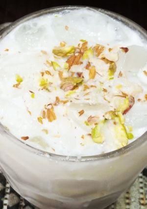 A picture of Doodh ka sharbat.
