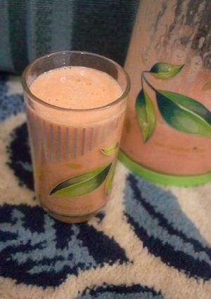 A picture of Mix fruit smoothie.