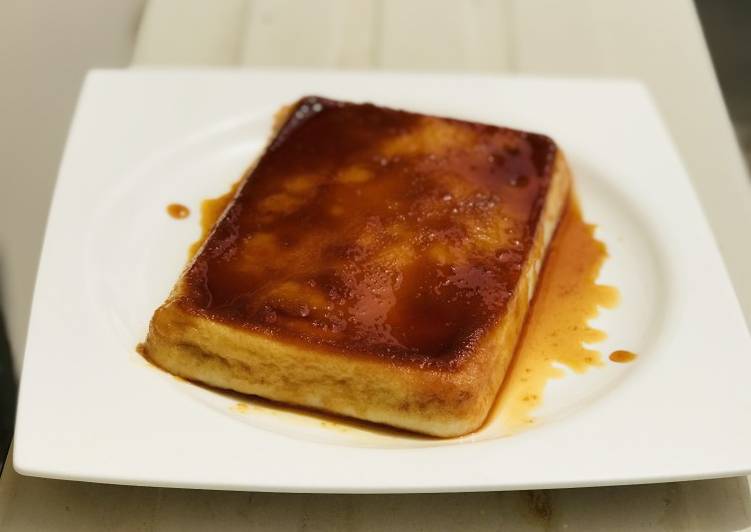 Caramel bread pudding