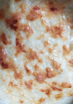 A picture of Cheesy and Creamy Baked Macaroni.