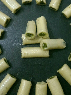 काजू पिस्ता रोल (Kaju Pista Role recipe in hindi) रेसिपी मुख्य फोटो