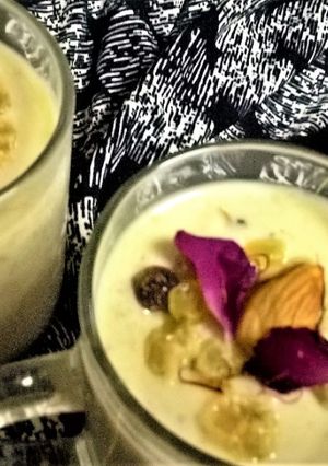 A picture of Oats & Gulkand Kheer.