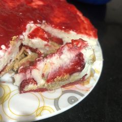 Strawberry cheese cake A picture of Strawberry cheese cake.