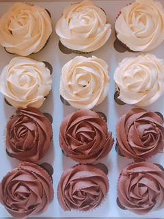 A picture of Butter cream /chocolate frosting.