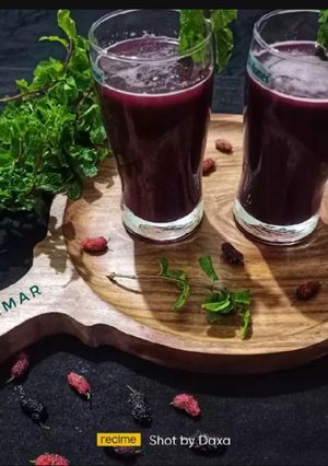 A picture of Mulberry Mint Cooler / Shahtoot ka Sharbat.