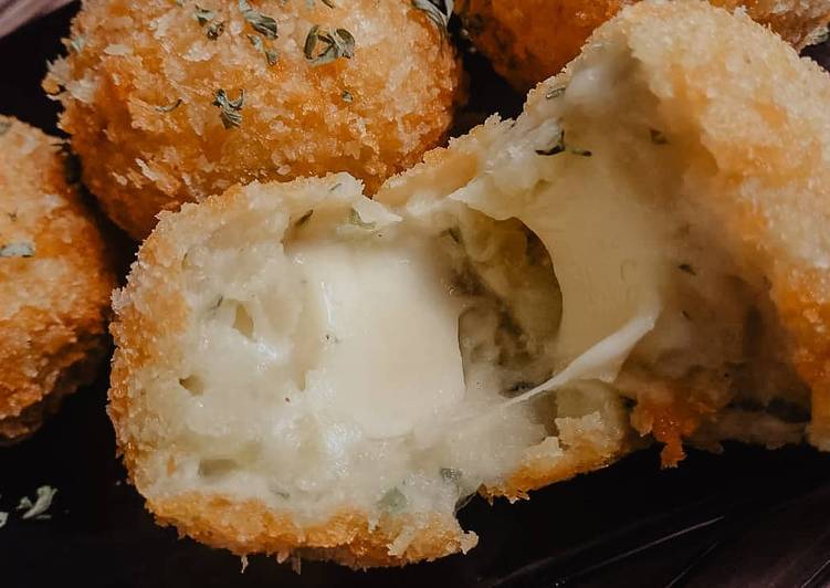 Bolju: Bola Kentang Keju