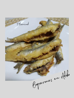 Una foto de Boquerones fritos adobados