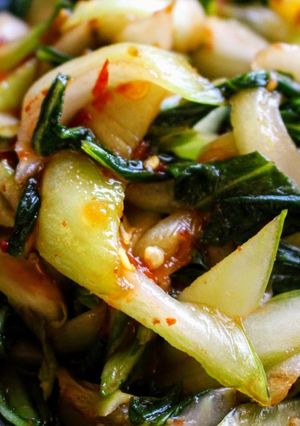 A picture of Spicy Sweet Sour Quickled Baby Bok Choy.
