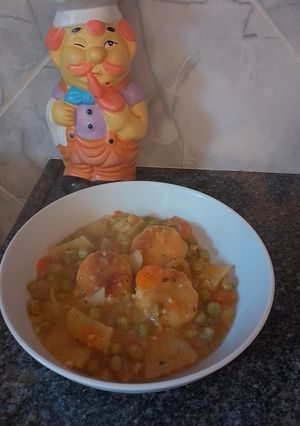 Una foto de Nugget estofadas 🍲🤨