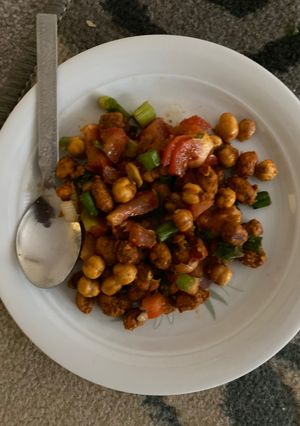A picture of Instant Chana chat.