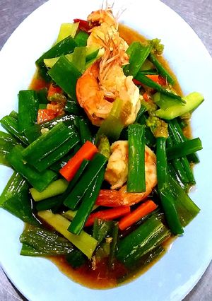 รูปของ กุ้งผัดดอกหอม