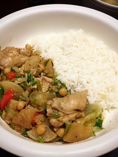 Una foto de Gallina con Garbanzos & Vegetales