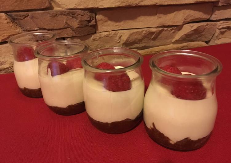 Cheesecake de chocolate blanco y frambuesas