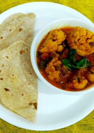 A picture of Gobhi Curry.