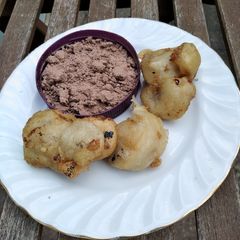 A picture of Banana fritters.