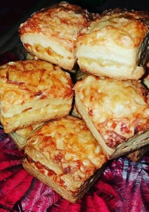 Réteges-sajtos recept fotója