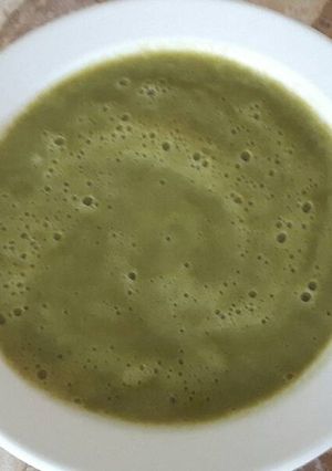 A picture of #zerowaste soup / vegetable scraps soup (vegan).