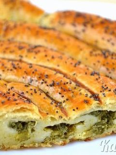 Фото Пирог со шпинатом и брынзой.