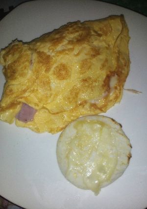 Una foto de Omelet de jamón y queso