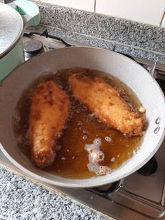 Una foto de Filetes de Pescado Frito (Merluza) en Batido Orly