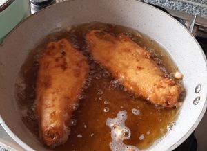 Una foto de Filetes de Pescado Frito (Merluza) en Batido Orly