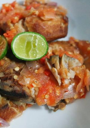 Foto resep Sambel Penyet Iwak Pe