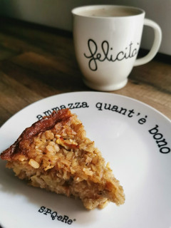A picture of Torta di mele e fiocchi d'avena.